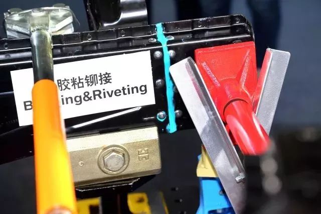 宝马市场经理评估_评估宝马在安全领域的市场竞争力_宝马竞争战略