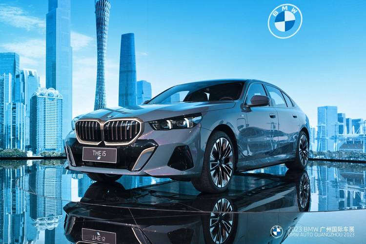 评估宝马在安全领域的市场竞争力_宝马市场经理评估_宝马竞争战略