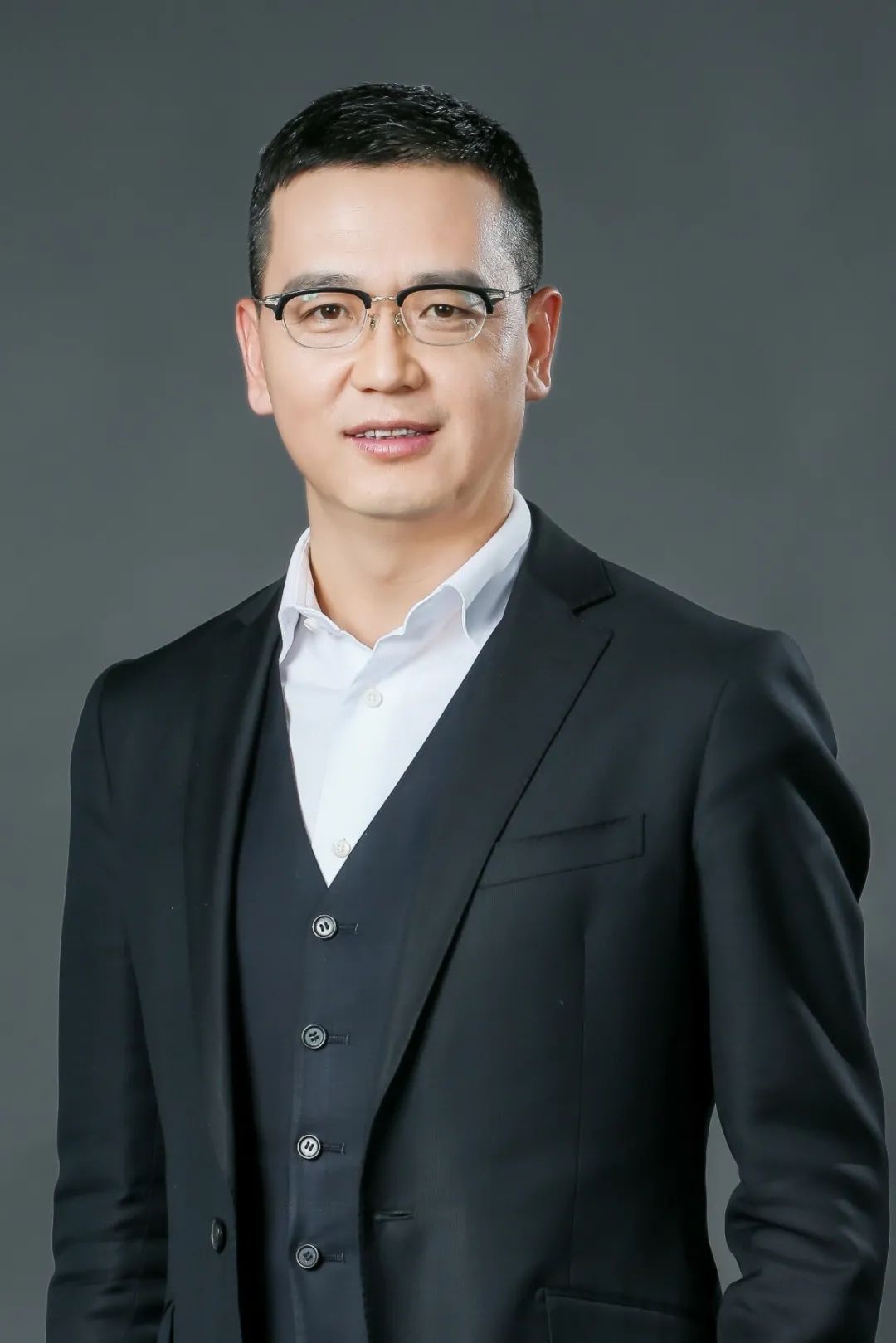 全新BMW 5系：将安全作为设计核心的典范_全新BMW 5系：将安全作为设计核心的典范_全新BMW 5系：将安全作为设计核心的典范