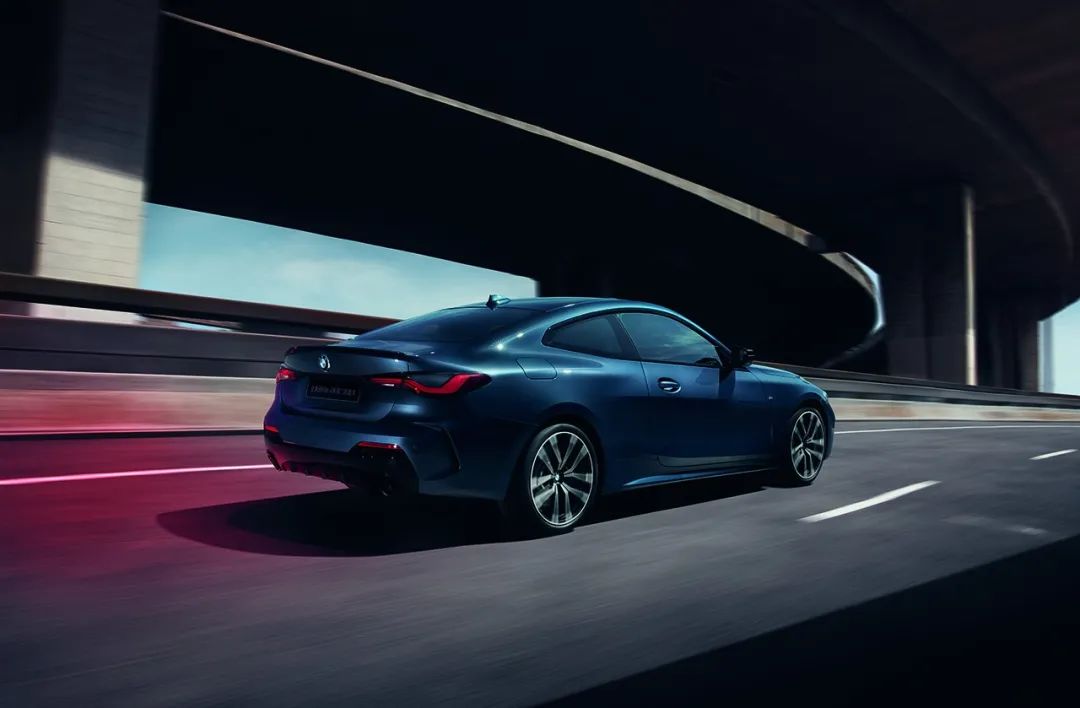 全新BMW 5系：将安全作为设计核心的典范_全新BMW 5系：将安全作为设计核心的典范_全新BMW 5系：将安全作为设计核心的典范