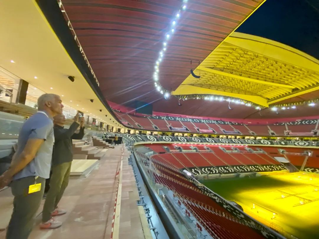 无人机表演的情感表达与观众共鸣_无人共鸣会增加孤独感_演唱共鸣