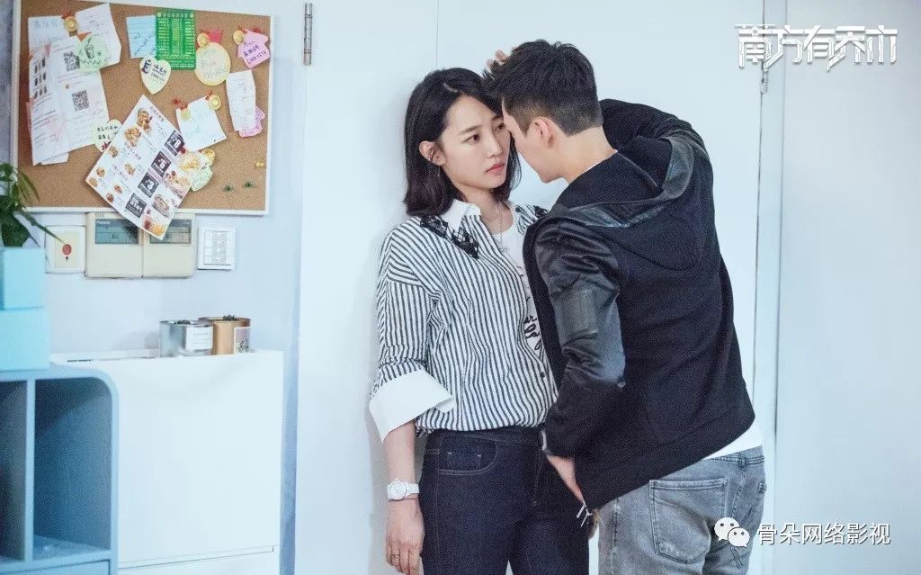 无人机表演的情感表达与观众共鸣_无人共鸣会增加孤独感_演唱共鸣