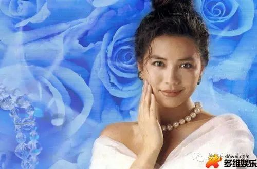 成龙的影迷里有哪些名人_成龙在全球影迷心中的影响_成龙的影迷