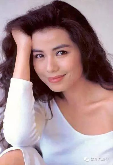 成龙的影迷里有哪些名人_成龙在全球影迷心中的影响_成龙的影迷