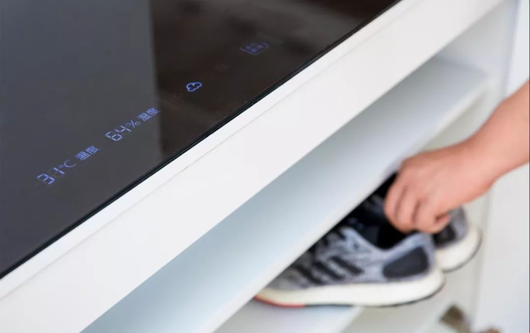 颠覆传统家居：智能产品让生活更流畅_传统家居产品遇到智能技术_传统的智能家居