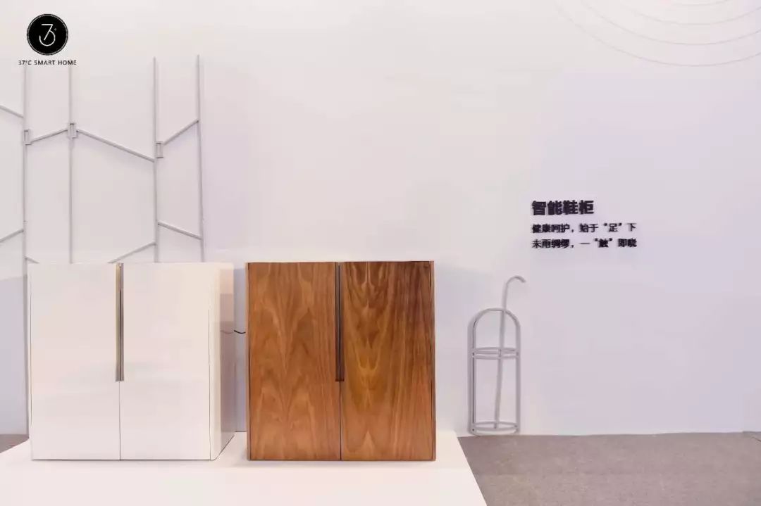 传统的智能家居_颠覆传统家居：智能产品让生活更流畅_传统家居产品遇到智能技术